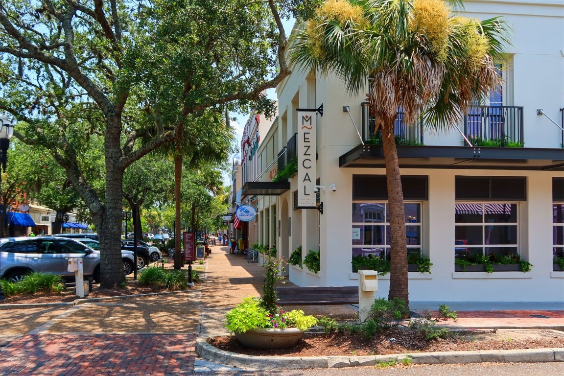 Fernandina Beach, Florida, 32034, United States, 2 Bedrooms Bedrooms, ,2 BathroomsBathrooms,Residential,For Sale,1935893
