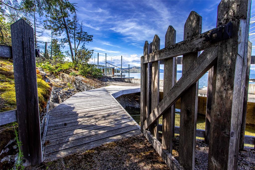 Polson, Montana, 59860, United States, 4 Bedrooms Bedrooms, ,4 BathroomsBathrooms,Residential,For Sale,1984394