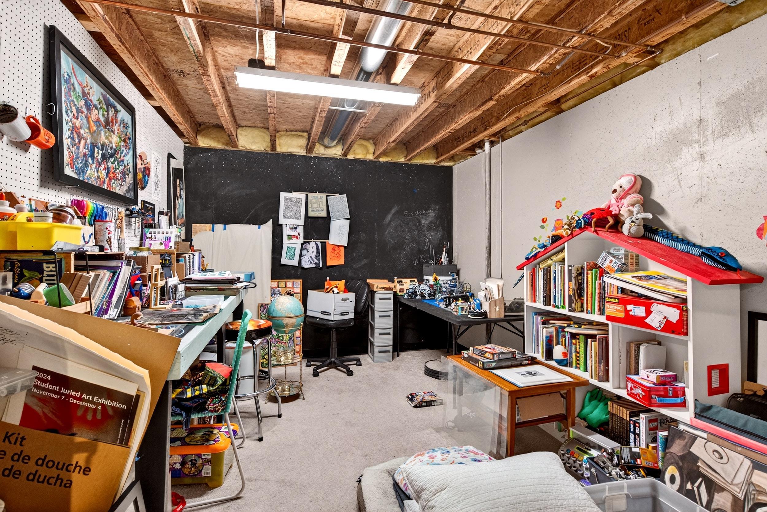 Neenah, Wisconsin, 54956, United States, 4 Bedrooms Bedrooms, ,4 BathroomsBathrooms,Residential,For Sale,1996384