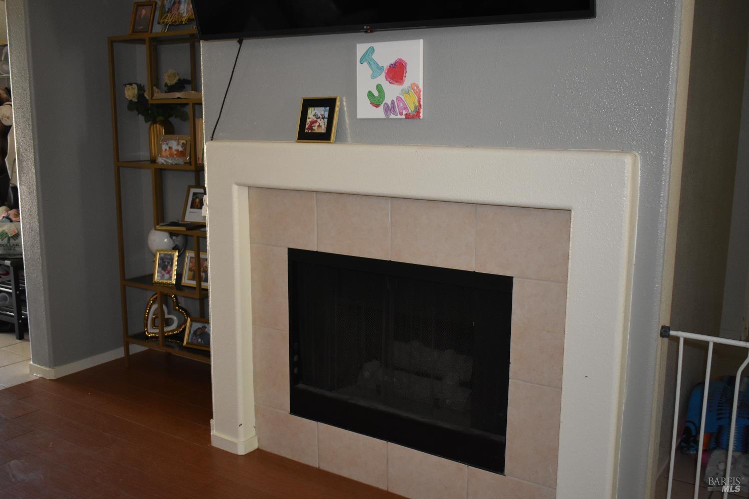 Santa Rosa, California, 95404, United States, 3 Bedrooms Bedrooms, ,2 BathroomsBathrooms,Residential,For Sale,1927812