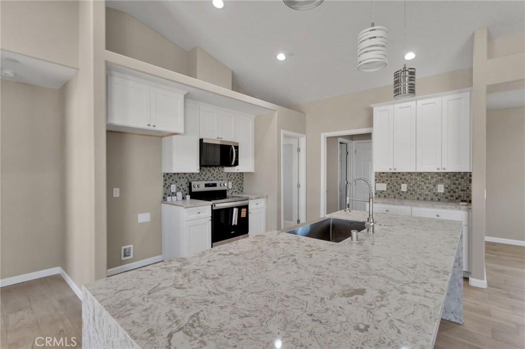 Hesperia, California, 92345, United States, 4 Bedrooms Bedrooms, ,3 BathroomsBathrooms,Residential,For Sale,1989445