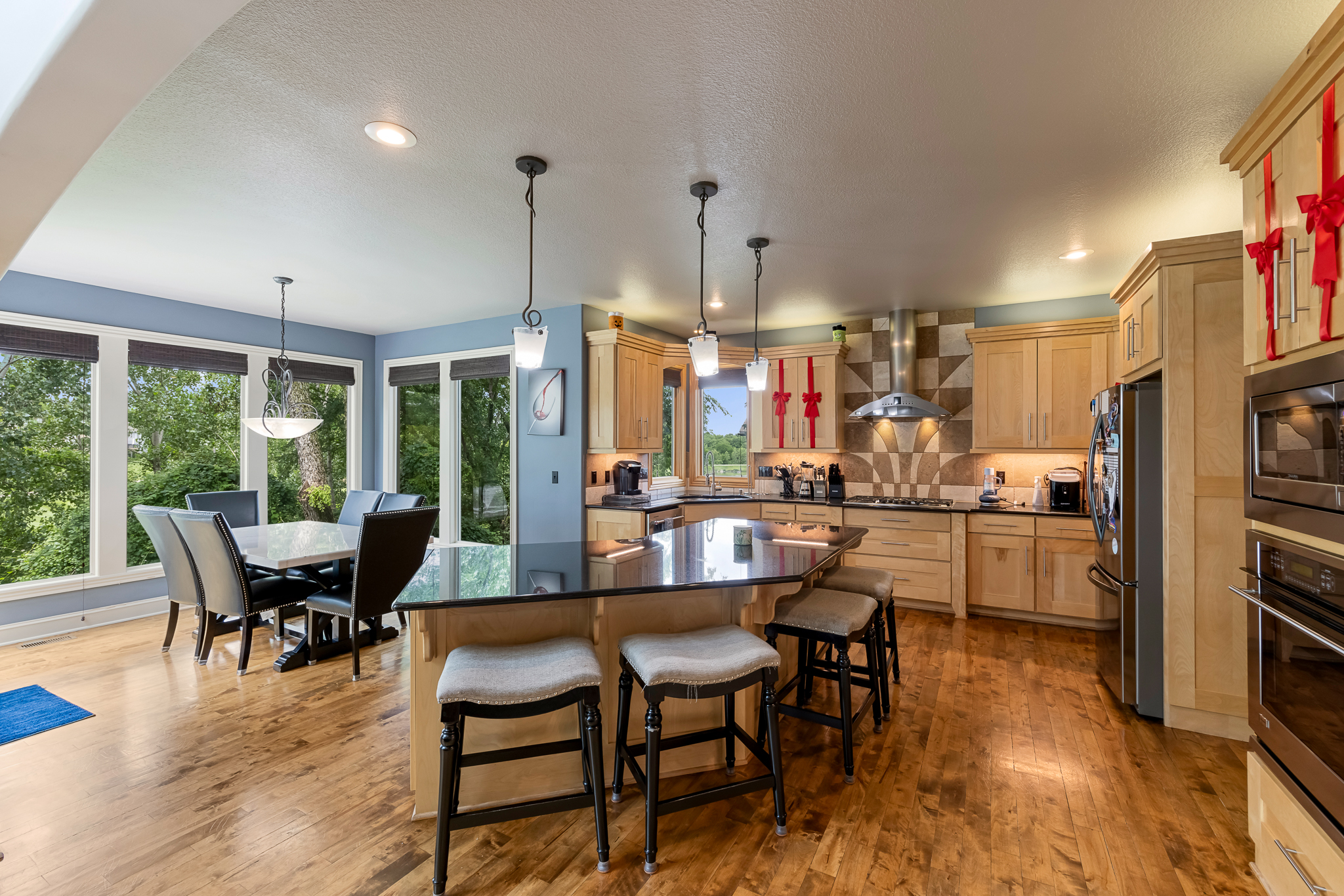  9920 Skyview Lane, Lenexa, KS 66220 - 物件實景