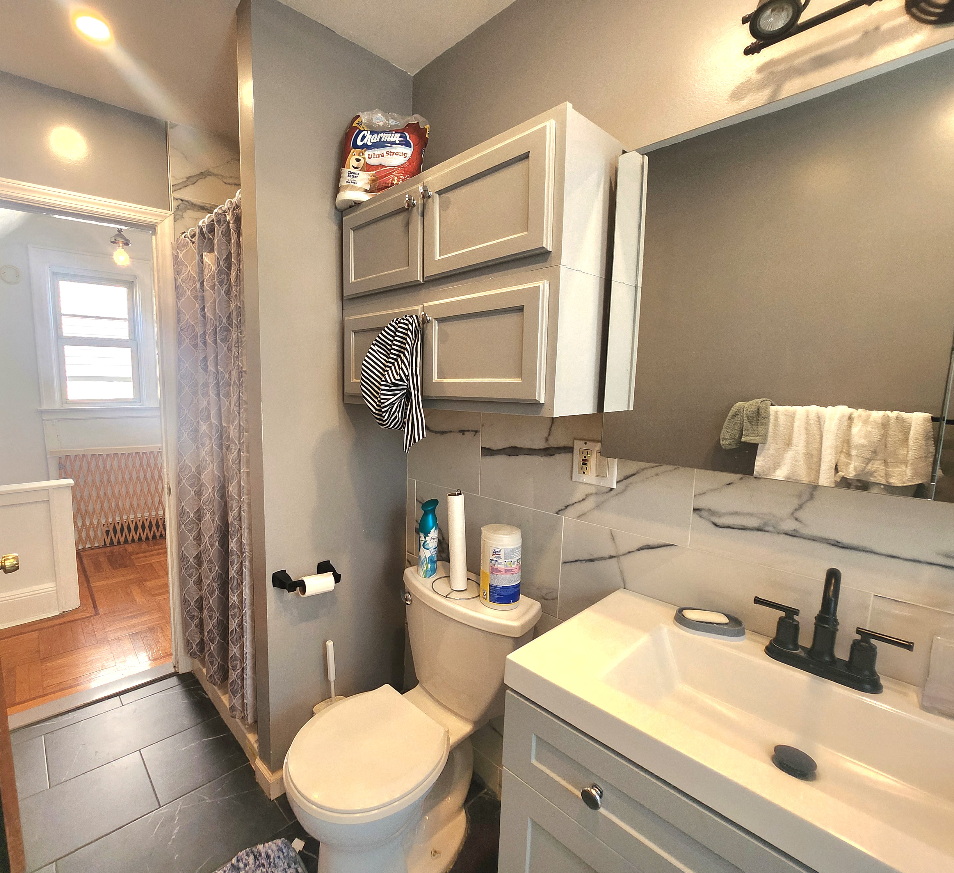 Queens Village, New York, 11428, United States, 4 Bedrooms Bedrooms, ,3 BathroomsBathrooms,Residential,For Sale,1870963