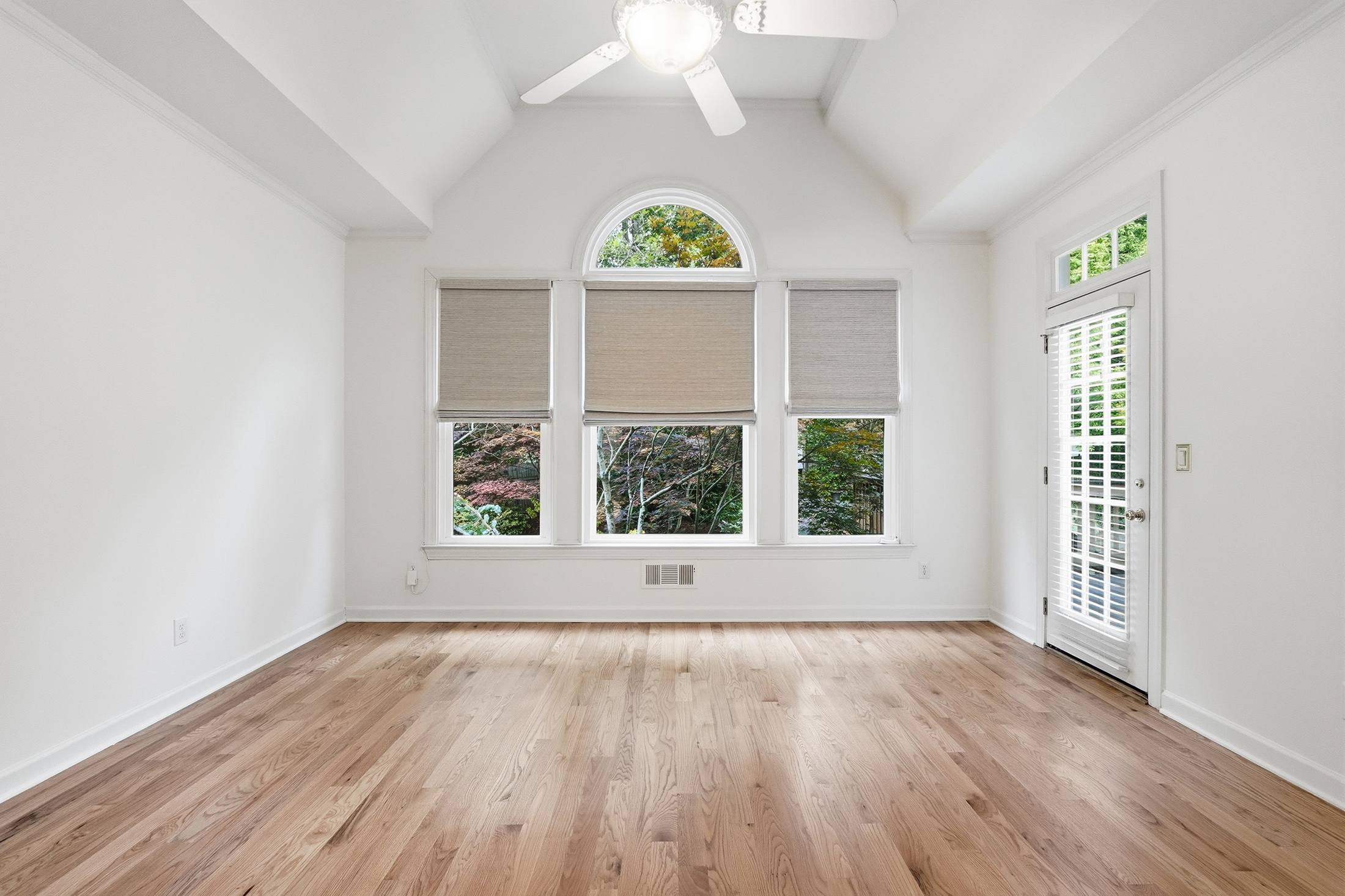  Bright and Beautiful Traditional in Smyrna - 物件實景