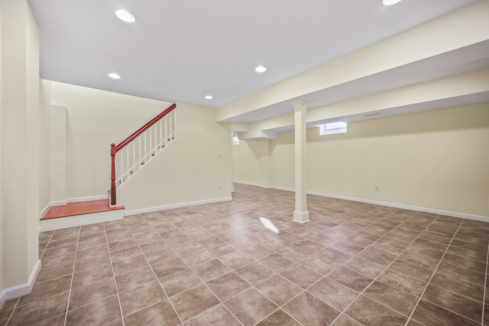  27 Meadow Lane - 物件實景