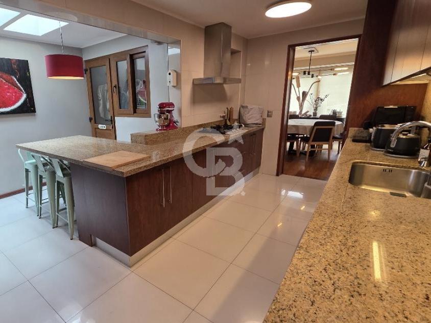 Lo Barnechea, Chile, 6 Bedrooms Bedrooms, ,5 BathroomsBathrooms,Residential,For Sale,1997477