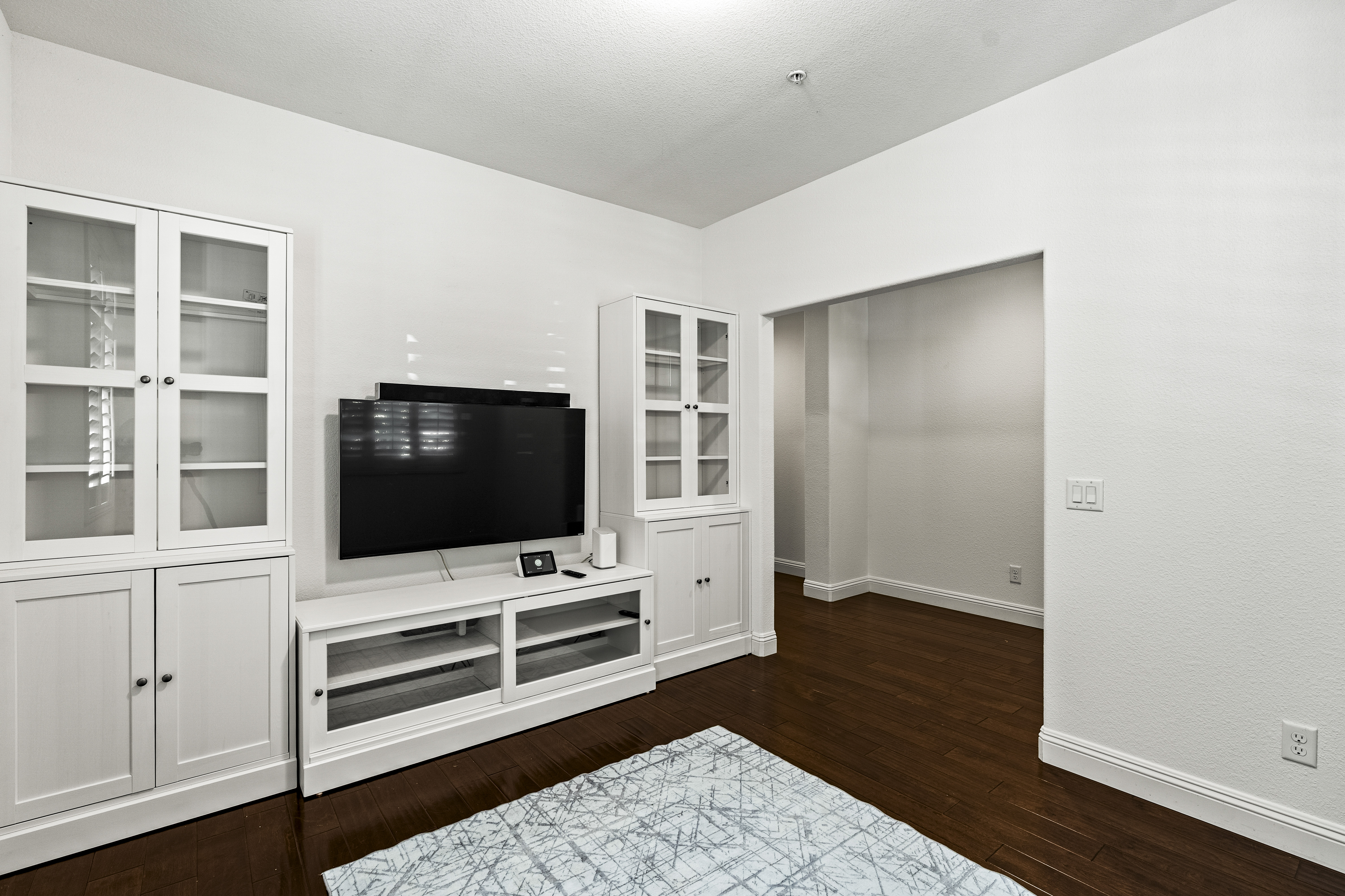  1357 Magnolia Ave - 物件實景