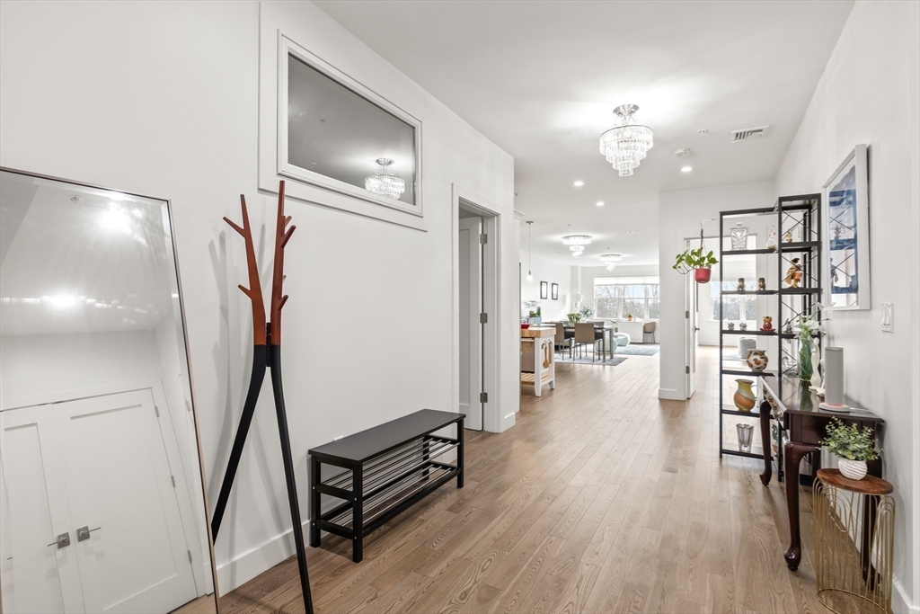 Braintree, Massachusetts, 02184, United States, 2 Bedrooms Bedrooms, ,2 BathroomsBathrooms,Residential,For Sale,2003419