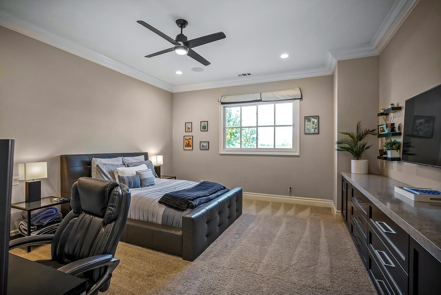 Lodi, California, 95241, United States, 4 Bedrooms Bedrooms, ,6 BathroomsBathrooms,Residential,For Sale,2005753