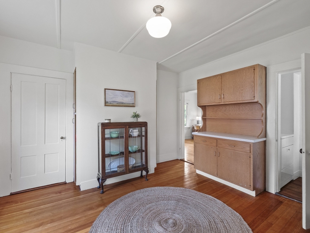 Concord, Massachusetts, 01742, United States, 3 Bedrooms Bedrooms, ,1 BathroomBathrooms,Residential,For Sale,1896713