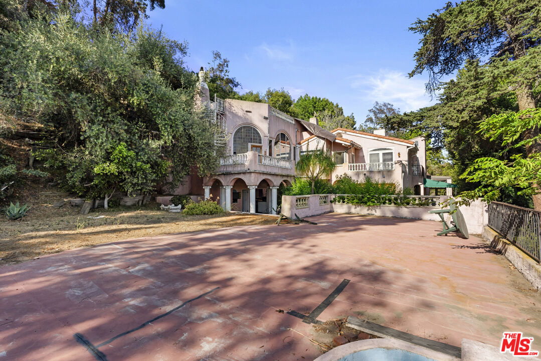 Los Angeles, California, 90046, United States, ,Land,For Sale,1891121