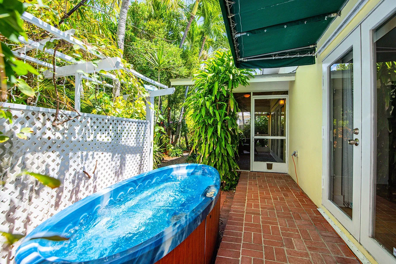 Key West, Florida, 33040, United States, ,Residential,For Sale,1978845