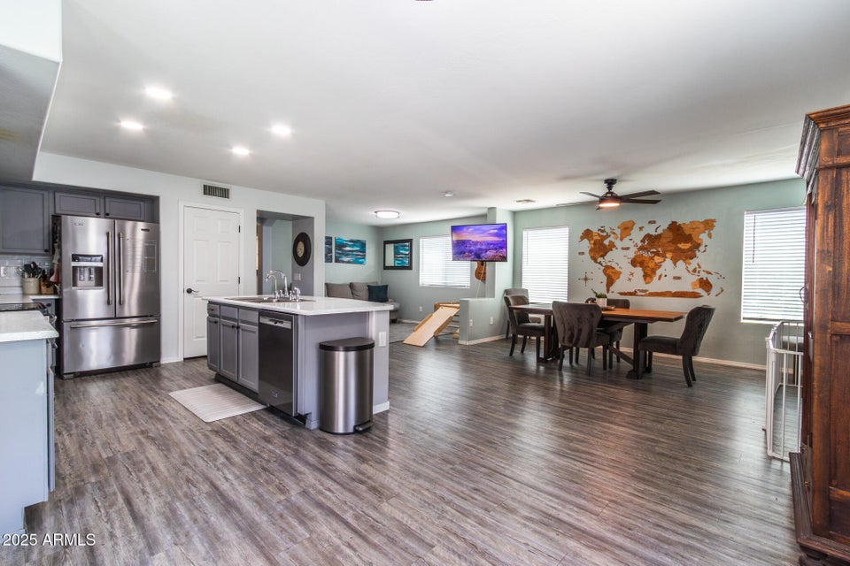 Litchfield Park, Arizona, 85340, United States, 4 Bedrooms Bedrooms, ,2 BathroomsBathrooms,Residential,For Sale,1878994