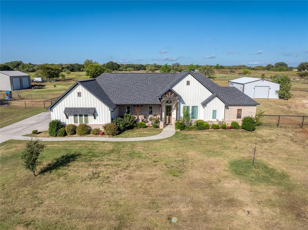 Springtown, Texas, 76082, United States, 4 Bedrooms Bedrooms, ,2 BathroomsBathrooms,Residential,For Sale,1980102