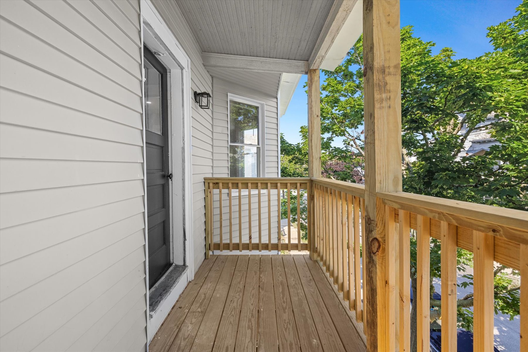  96-98 Clara St, New Bedford, MA, 02744 - 物件實景