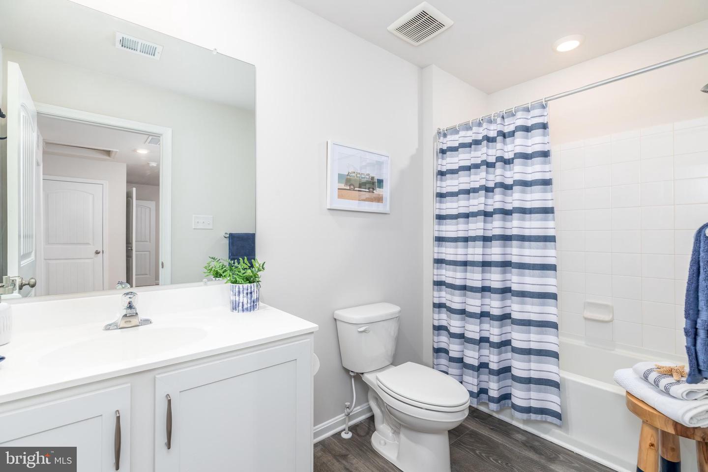 Ocean View, Delaware, 19970, United States, 3 Bedrooms Bedrooms, ,3 BathroomsBathrooms,Residential,For Sale,1926198