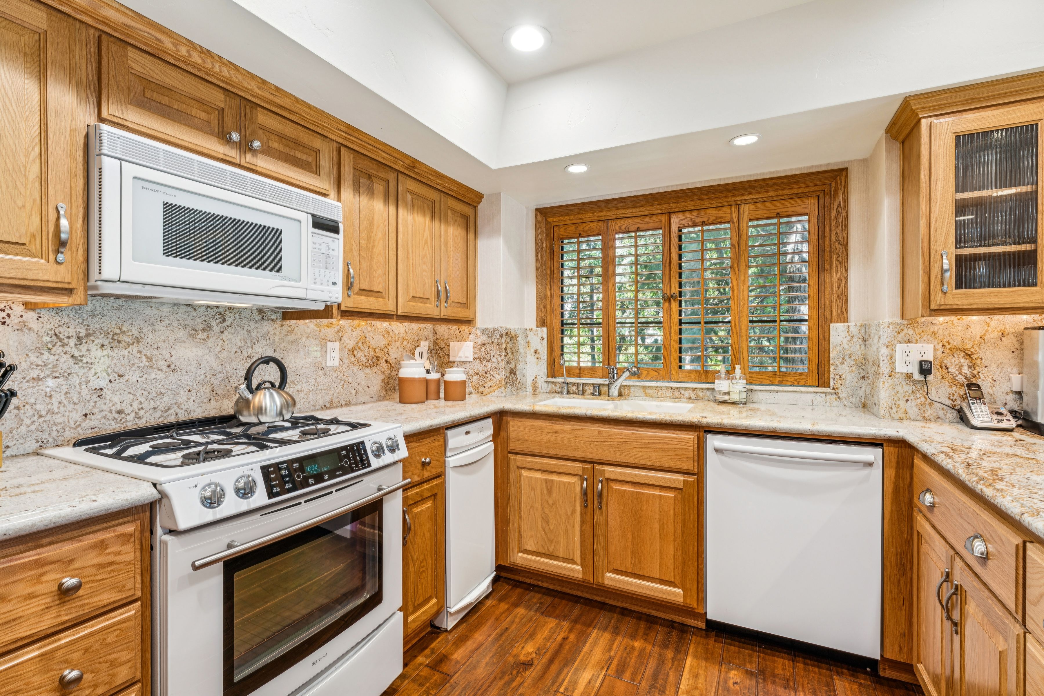  1 Village Bay, Lake Arrowhead, CA 92352 - 物件實景