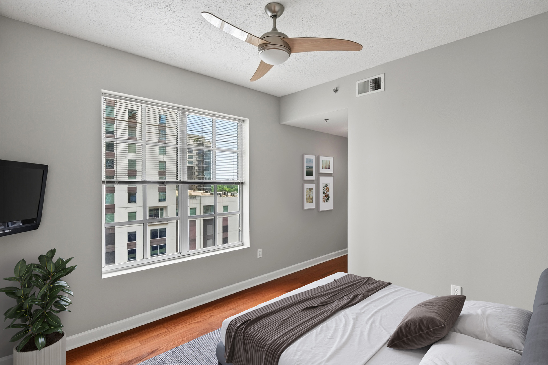  Beautifully Renovated Condo in Unbeatable Midtown Location - 物件實景