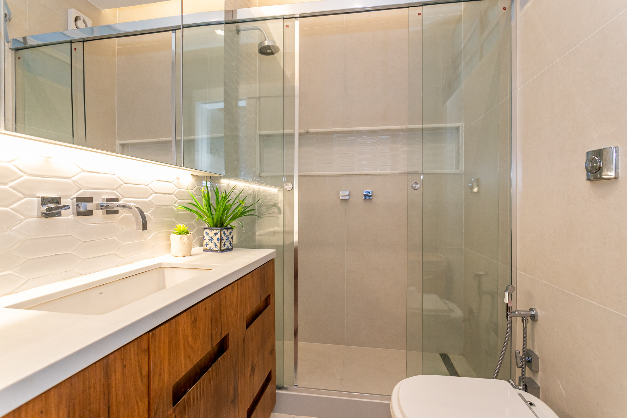 Bright and airy apartment in a highly desirable location - 物件實景