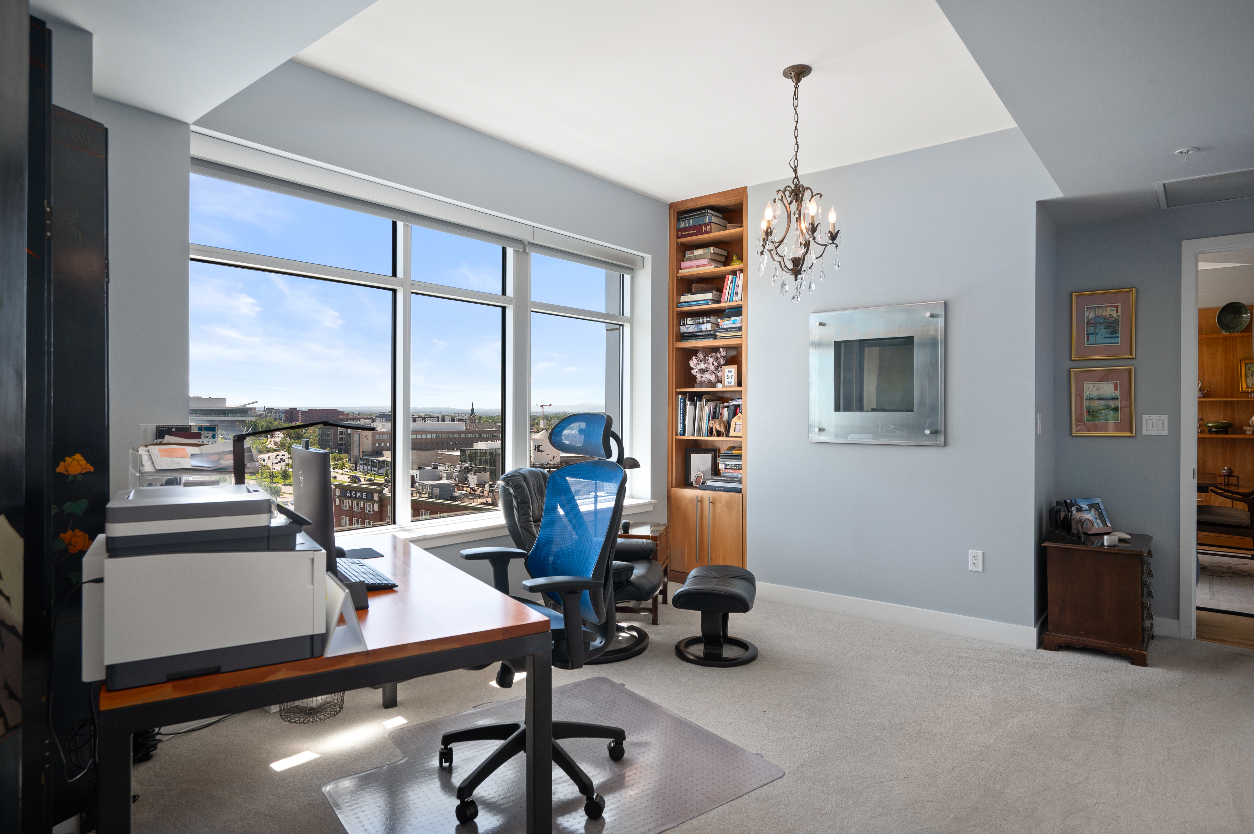  Impeccably Maintained Residence With Incredible Mountain And City Views - 物件實景