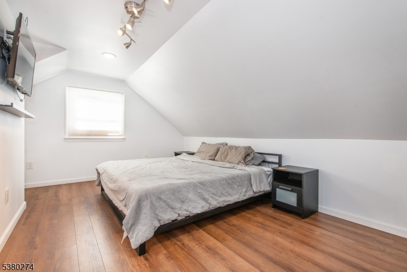 Clifton City, New Jersey, 07012, United States, 4 Bedrooms Bedrooms, ,2 BathroomsBathrooms,Residential,For Sale,1940862