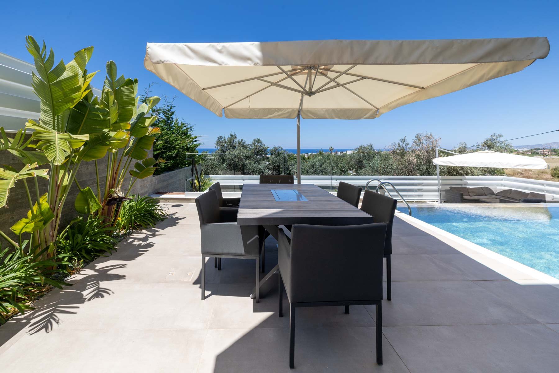  3-Bedroom Sea View Villa with Private Pool in Chloraka, Pafos - 物件實景