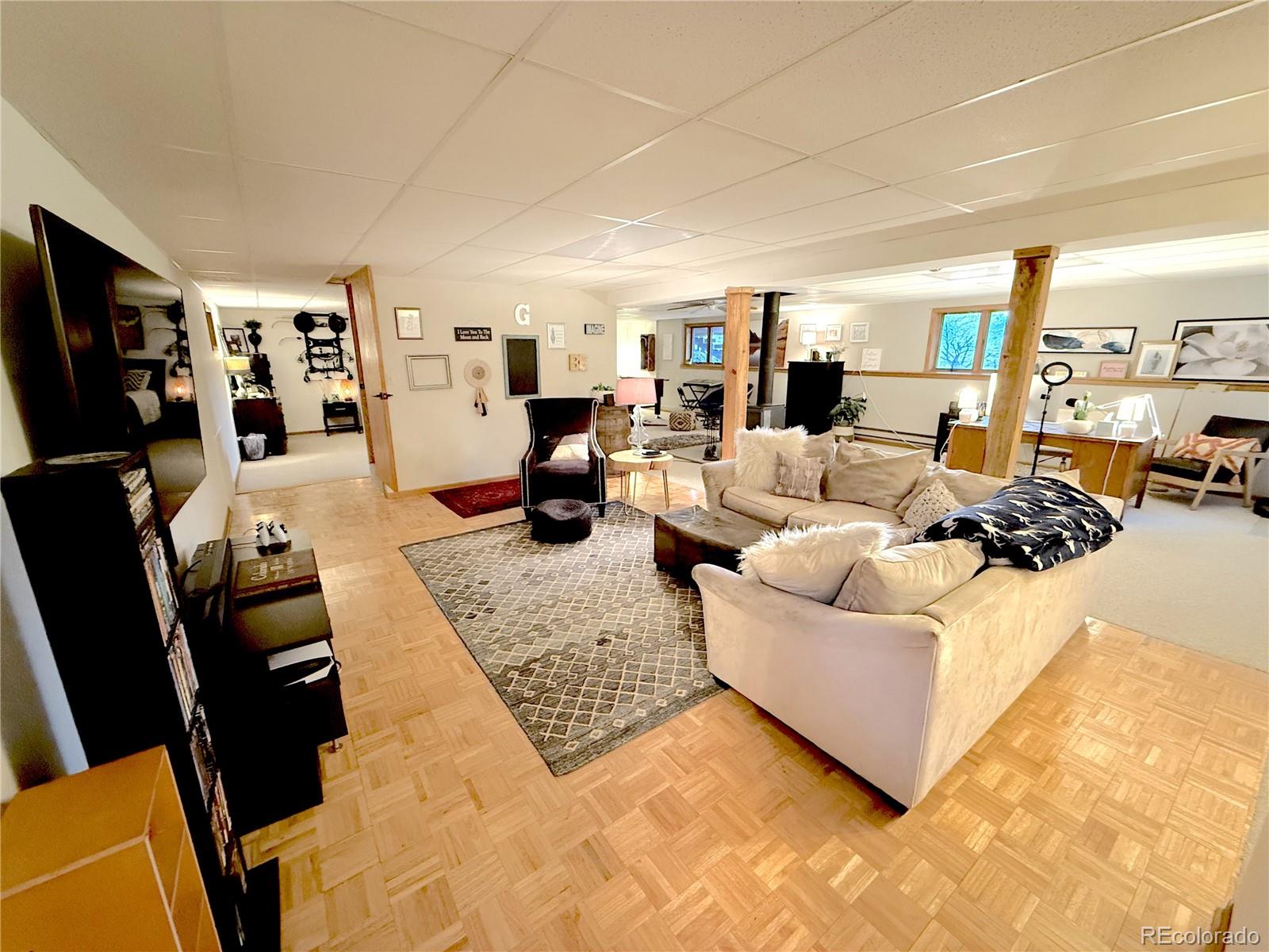 Howard, Colorado, 81233, United States, 3 Bedrooms Bedrooms, ,1 BathroomBathrooms,Residential,For Sale,1921961