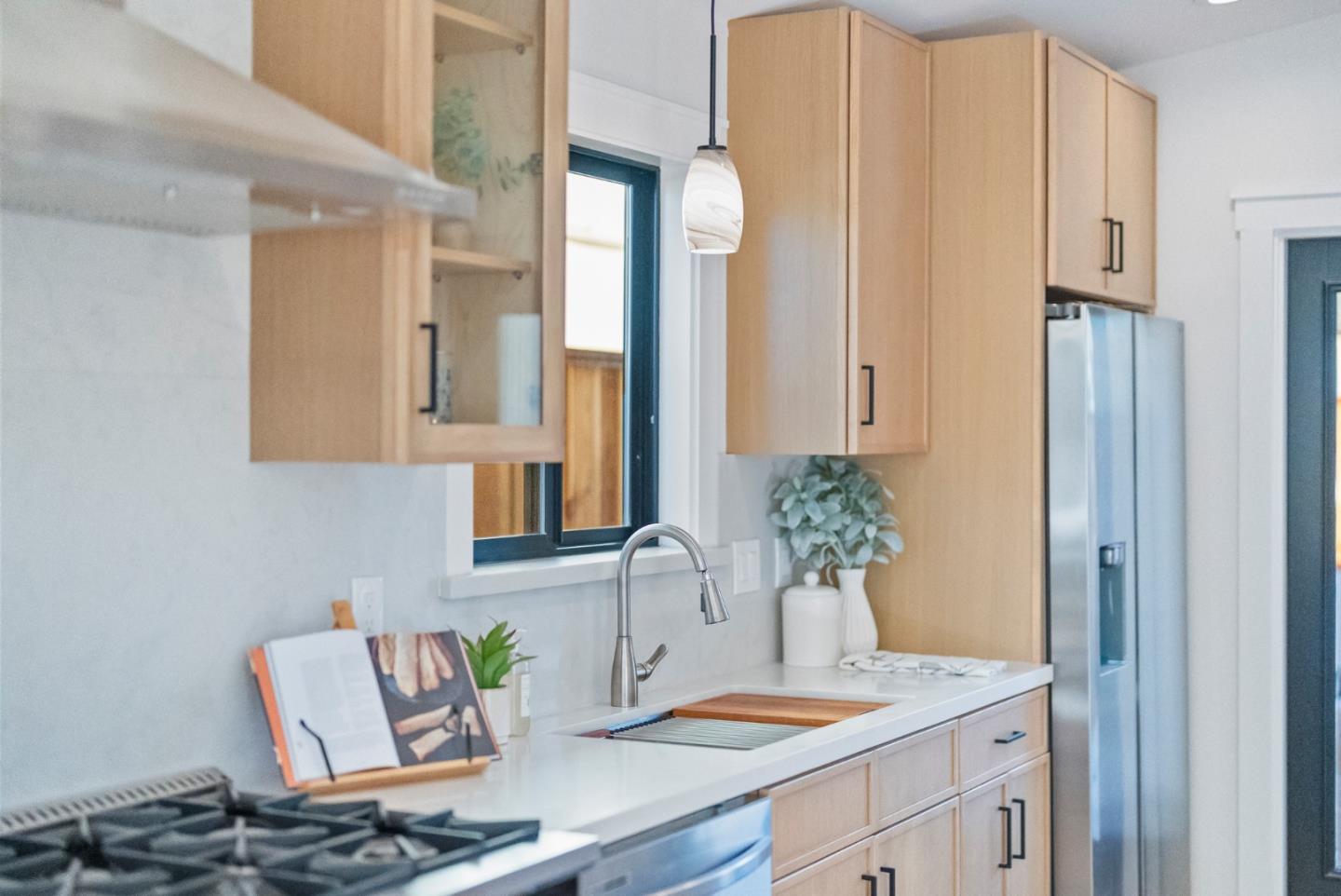 Capitola, California, 95010, United States, 2 Bedrooms Bedrooms, ,1 BathroomBathrooms,Residential,For Sale,1986205