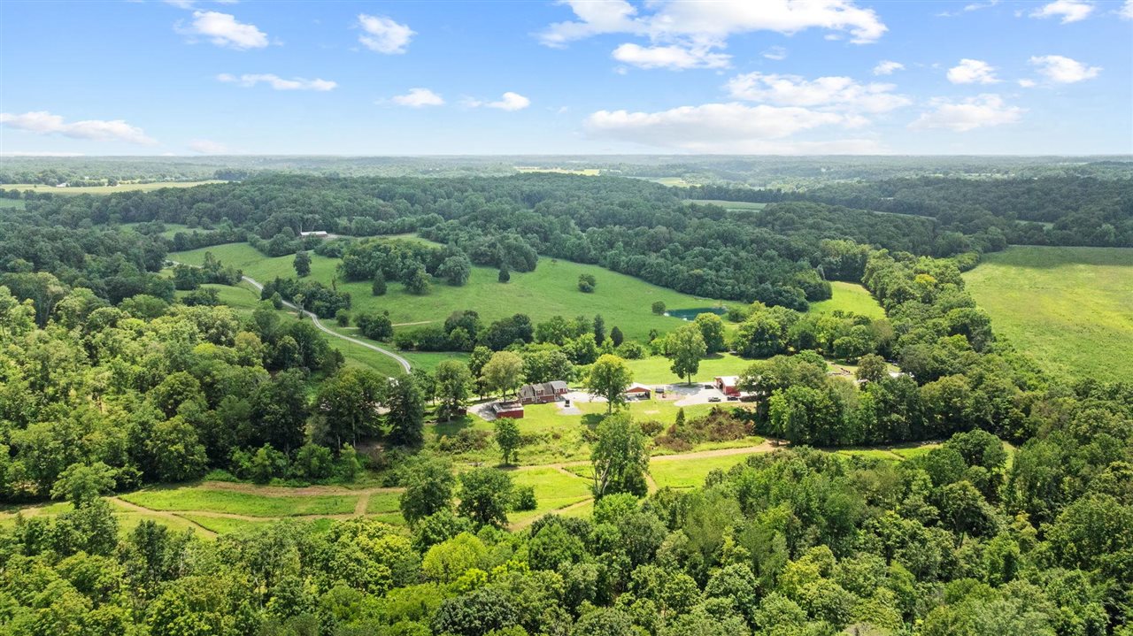 Franklin, Kentucky, 42134, United States, 5 Bedrooms Bedrooms, ,3 BathroomsBathrooms,Residential,For Sale,1903592