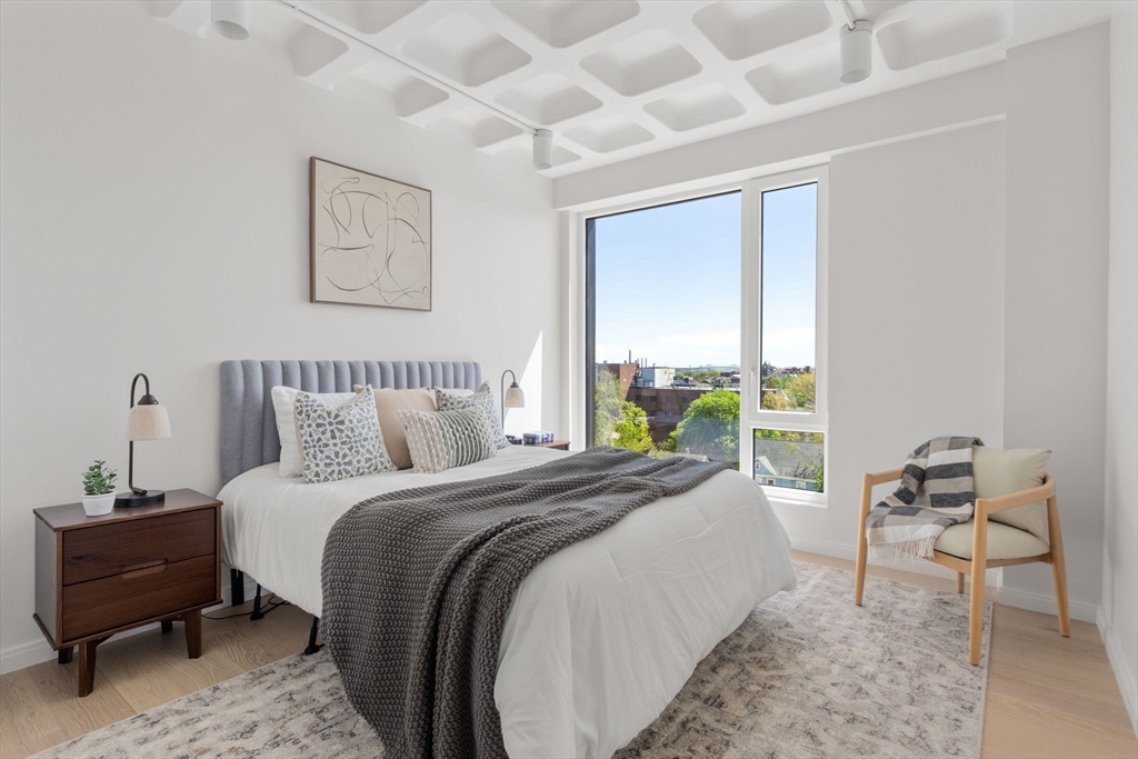 Somerville, Massachusetts, 02143, United States, 3 Bedrooms Bedrooms, ,3 BathroomsBathrooms,Residential,For Sale,1908258