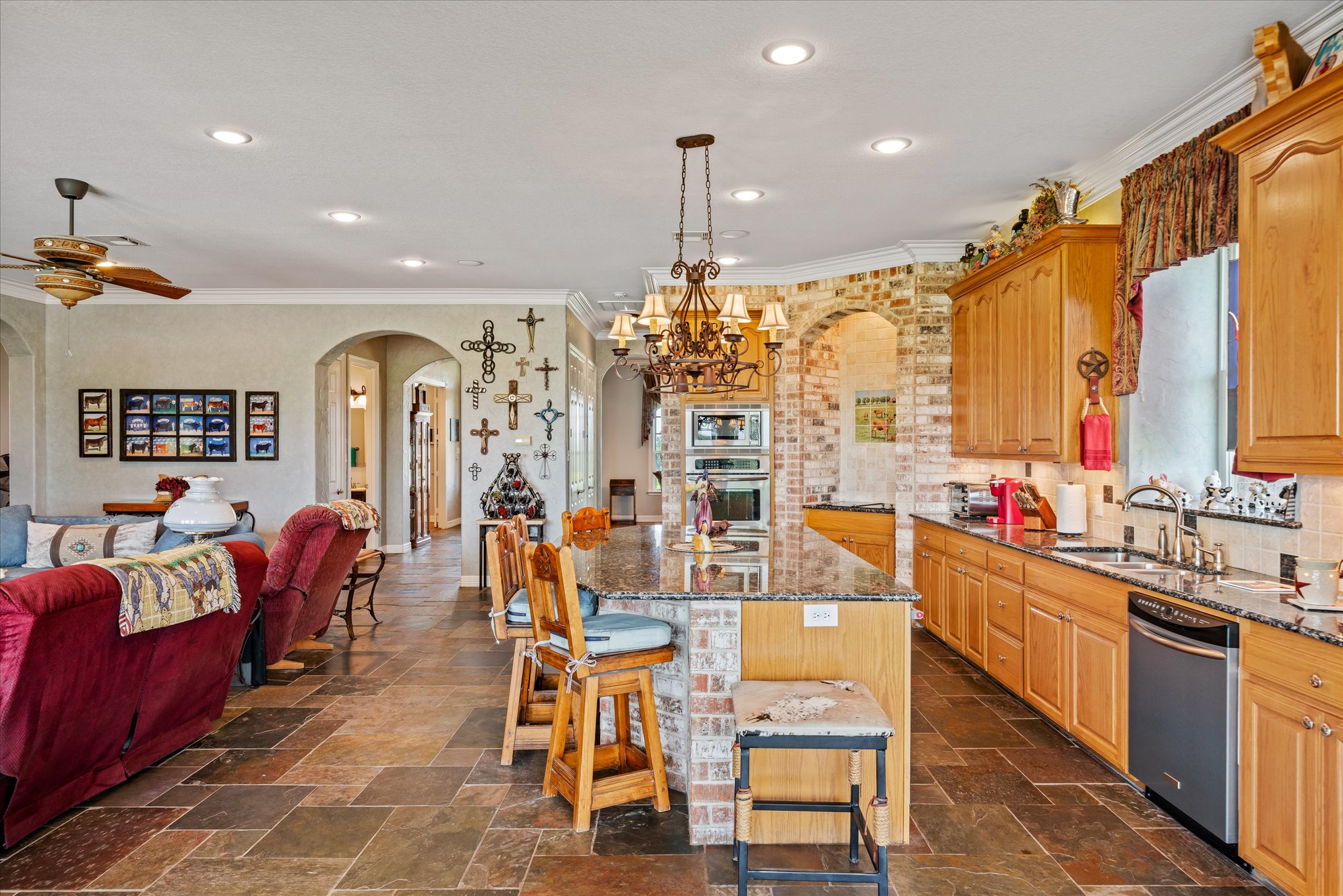 9208 FM 17, Grand Saline, Texas, 75140, United States, 5 Bedrooms Bedrooms, ,6 BathroomsBathrooms,Residential,For Sale,9208 FM 17,1317594