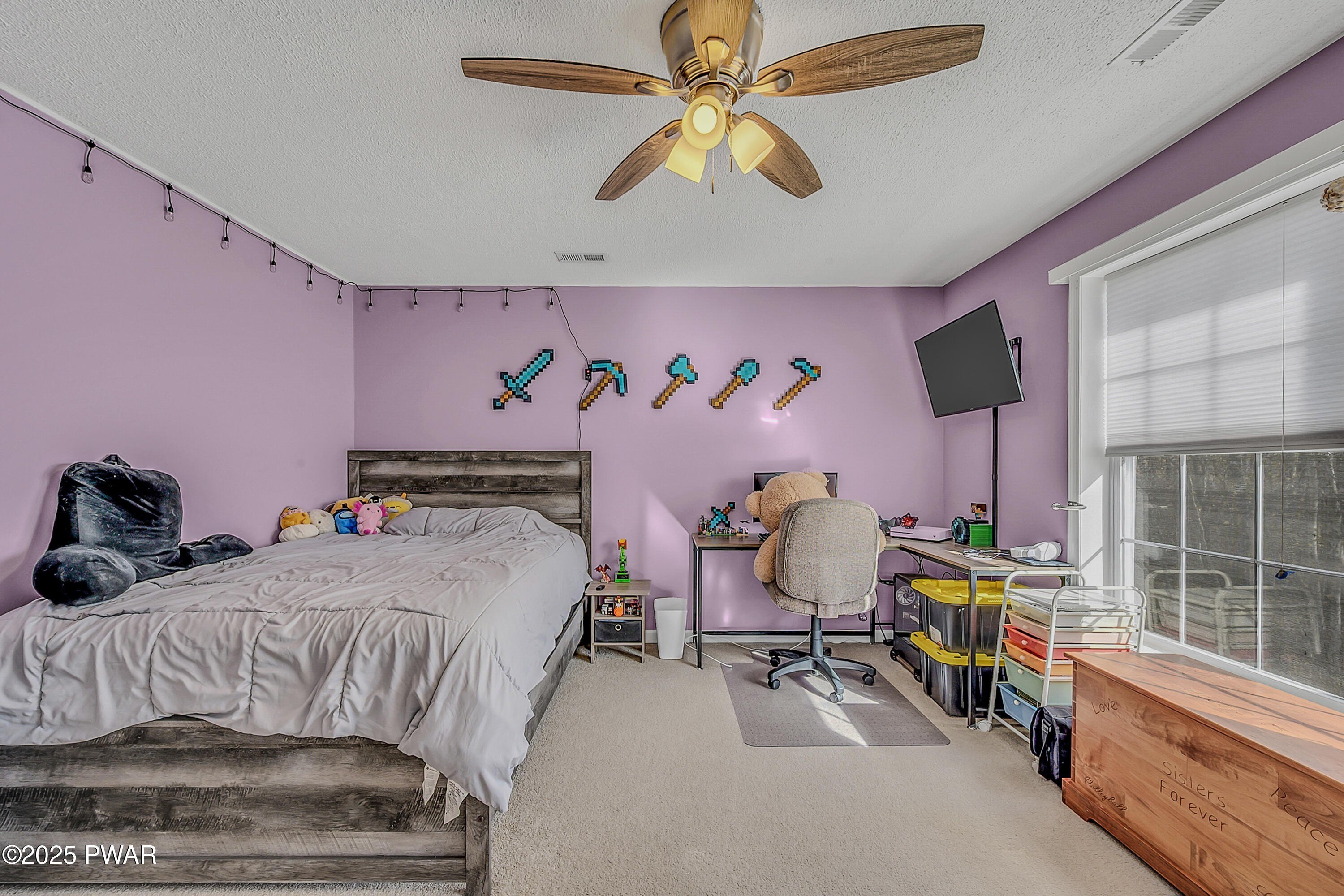 Moscow, Pennsylvania, 18444, United States, 4 Bedrooms Bedrooms, ,3 BathroomsBathrooms,Residential,For Sale,1987034