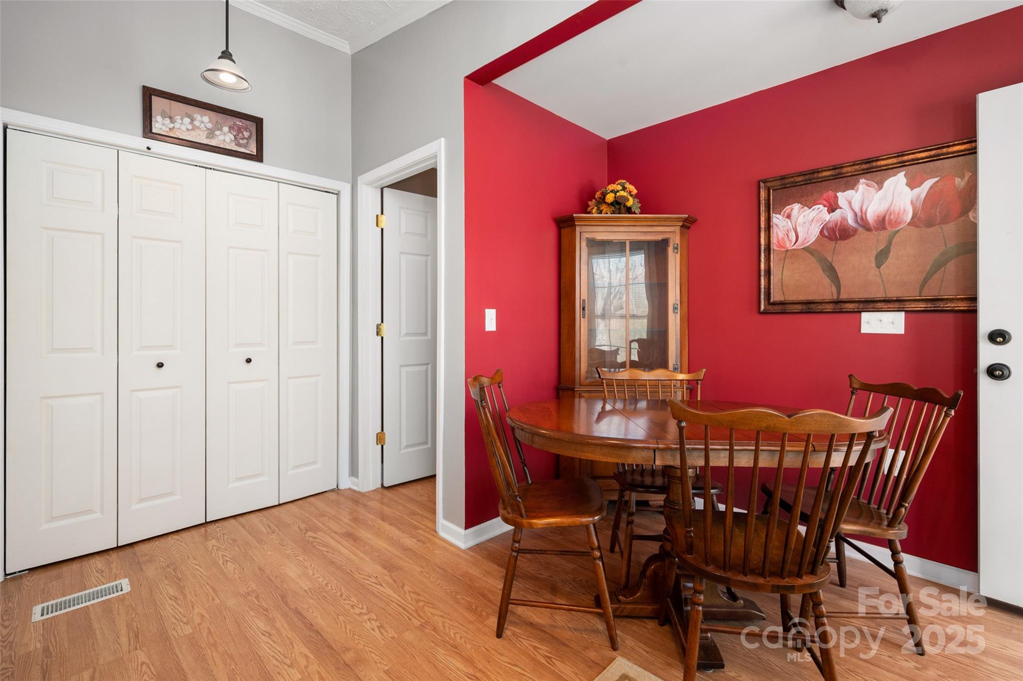 Liberty Hill, South Carolina, 29074, United States, 5 Bedrooms Bedrooms, ,3 BathroomsBathrooms,Residential,For Sale,1736219