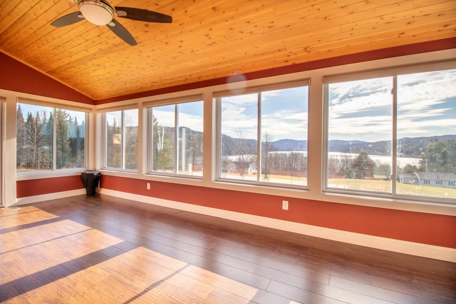 Barton, Vermont, 05822, United States, 6 Bedrooms Bedrooms, ,3 BathroomsBathrooms,Residential,For Sale,1943519