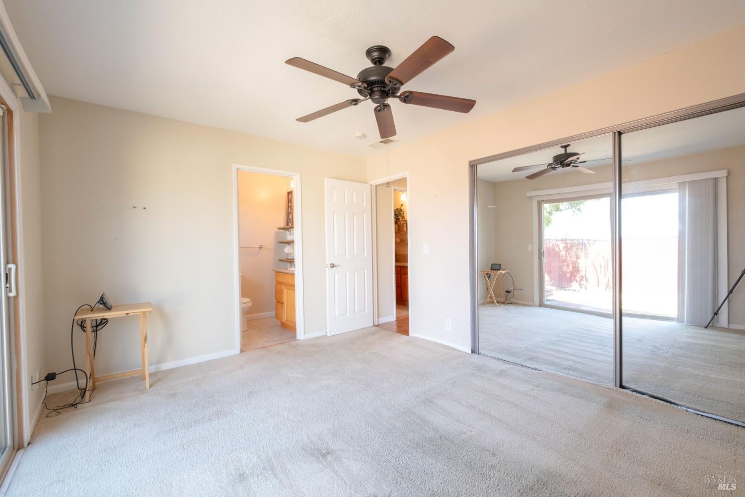 Vallejo, California, 94589, United States, 4 Bedrooms Bedrooms, ,2 BathroomsBathrooms,Residential,For Sale,1948983