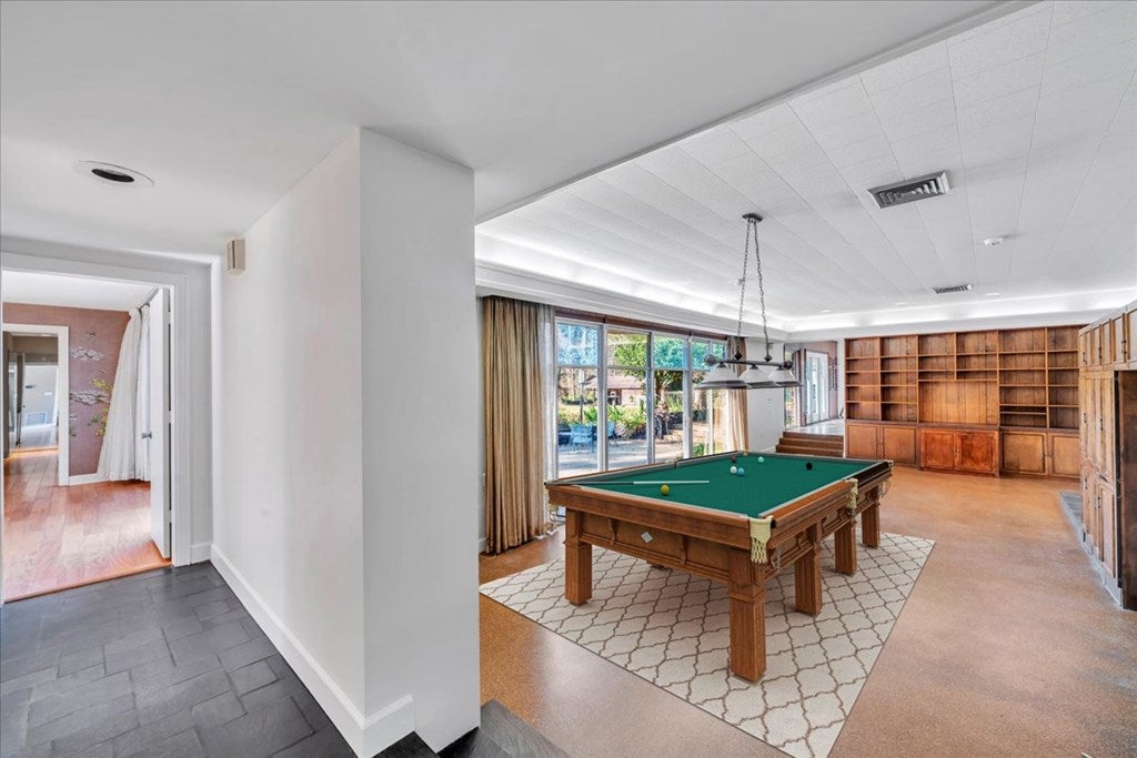 Cordele, Georgia, 31015, United States, 3 Bedrooms Bedrooms, ,5 BathroomsBathrooms,Residential,For Sale,1977947