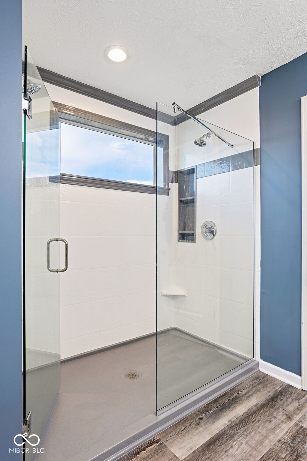 Noblesville, Indiana, 46062, United States, 6 Bedrooms Bedrooms, ,4 BathroomsBathrooms,Residential,For Sale,1987337