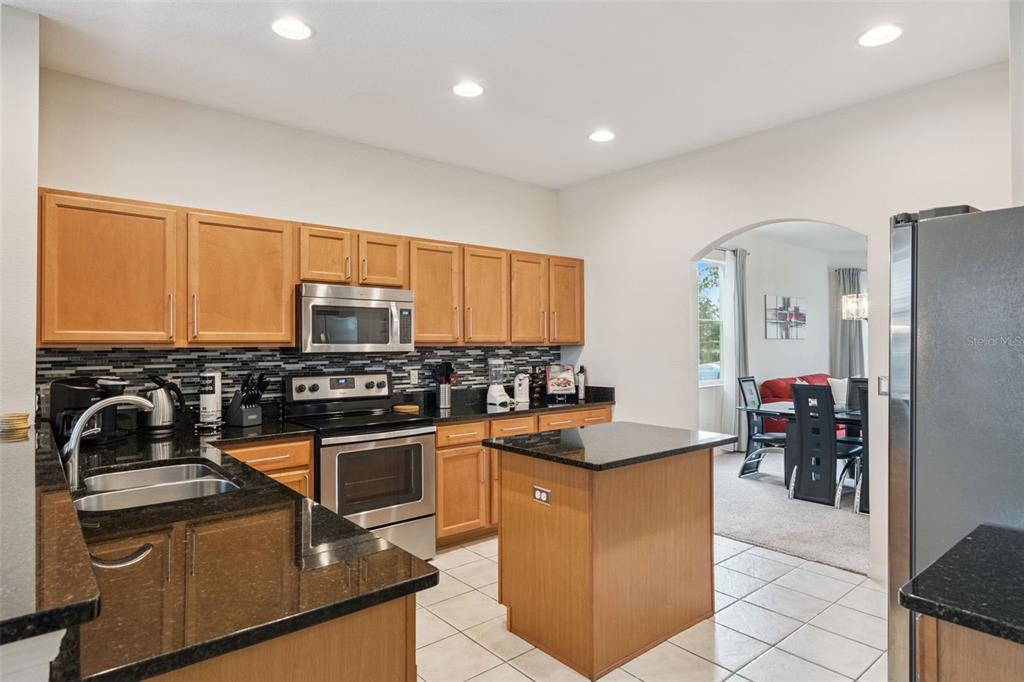 Davenport, Florida, 33897, United States, 5 Bedrooms Bedrooms, ,3 BathroomsBathrooms,Residential,For Sale,1966625