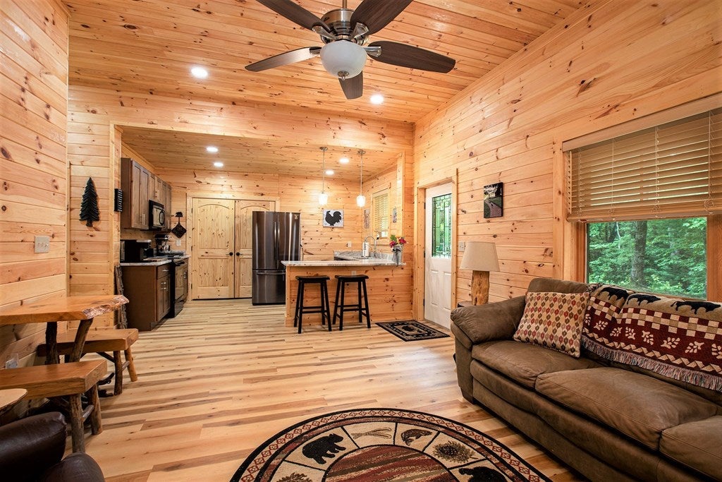 Blue Ridge, Georgia, 30513, United States, 4 Bedrooms Bedrooms, ,3 BathroomsBathrooms,Residential,For Sale,1871942