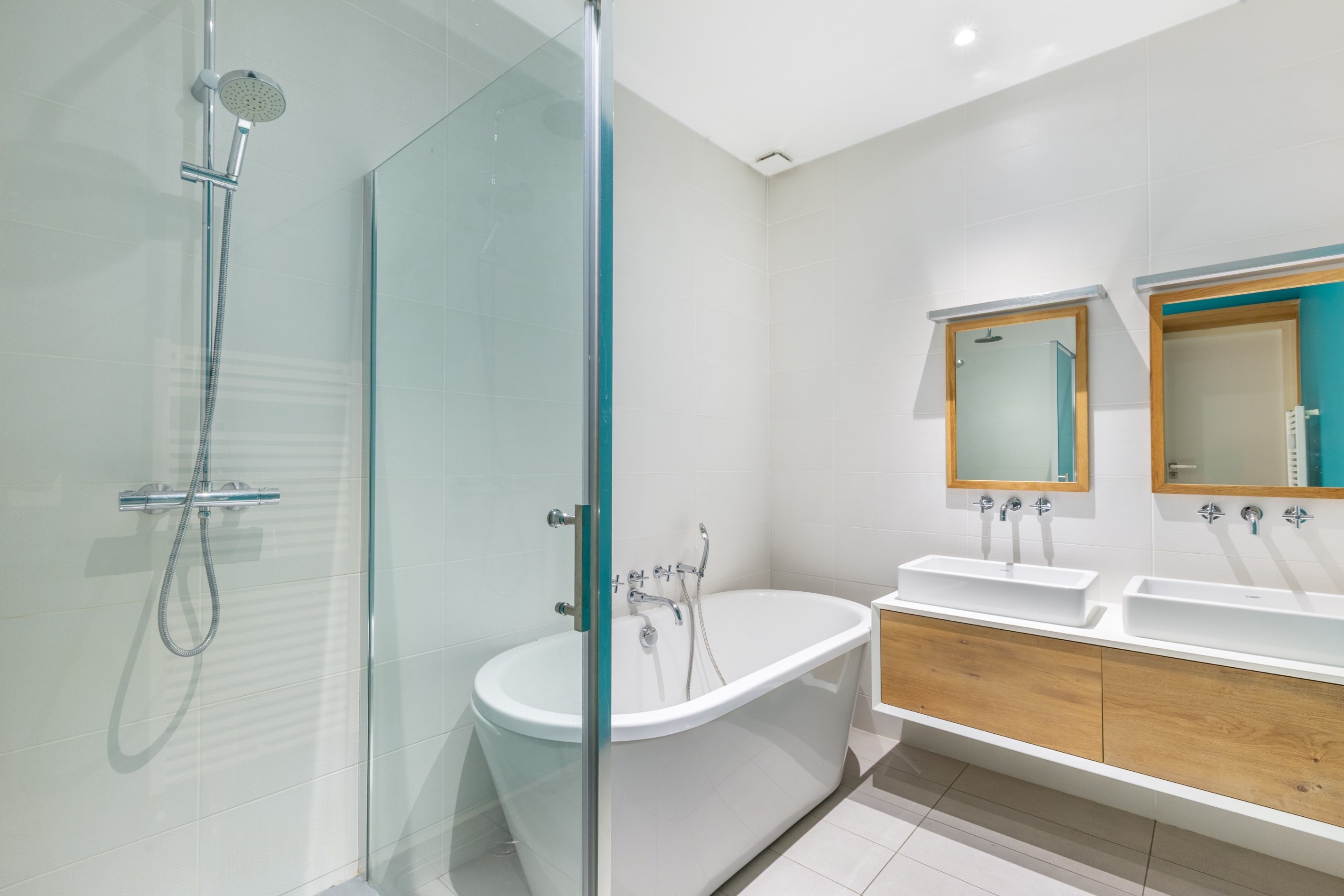  Character Apartment – Elegance, Generous Volumes & Exceptional Features - 物件實景