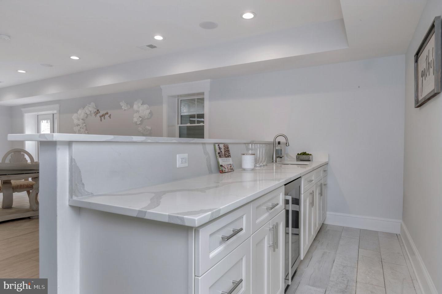 Fairfax, Virginia, 22030, United States, 6 Bedrooms Bedrooms, ,7 BathroomsBathrooms,Residential,For Sale,1997396