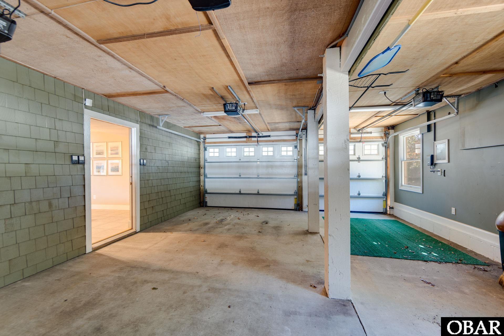 Duck, North Carolina, 27949, United States, 6 Bedrooms Bedrooms, ,7 BathroomsBathrooms,Residential,For Sale,1994366