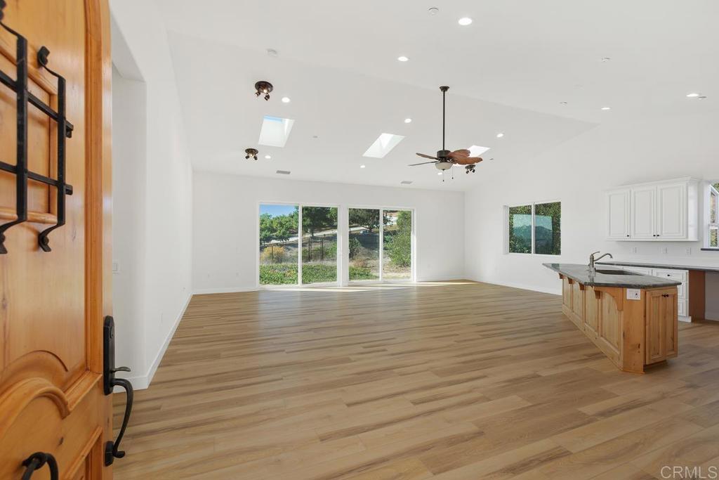 Bonsall, California, 92003, United States, 3 Bedrooms Bedrooms, ,2 BathroomsBathrooms,Residential,For Sale,1989367