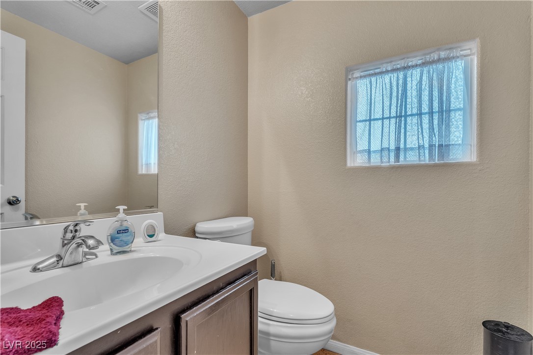 North Las Vegas, Nevada, 89081, United States, 4 Bedrooms Bedrooms, ,3 BathroomsBathrooms,Residential,For Sale,1996909