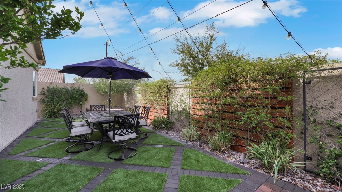 Henderson, Nevada, 89002, United States, 3 Bedrooms Bedrooms, ,3 BathroomsBathrooms,Residential,For Sale,1986221