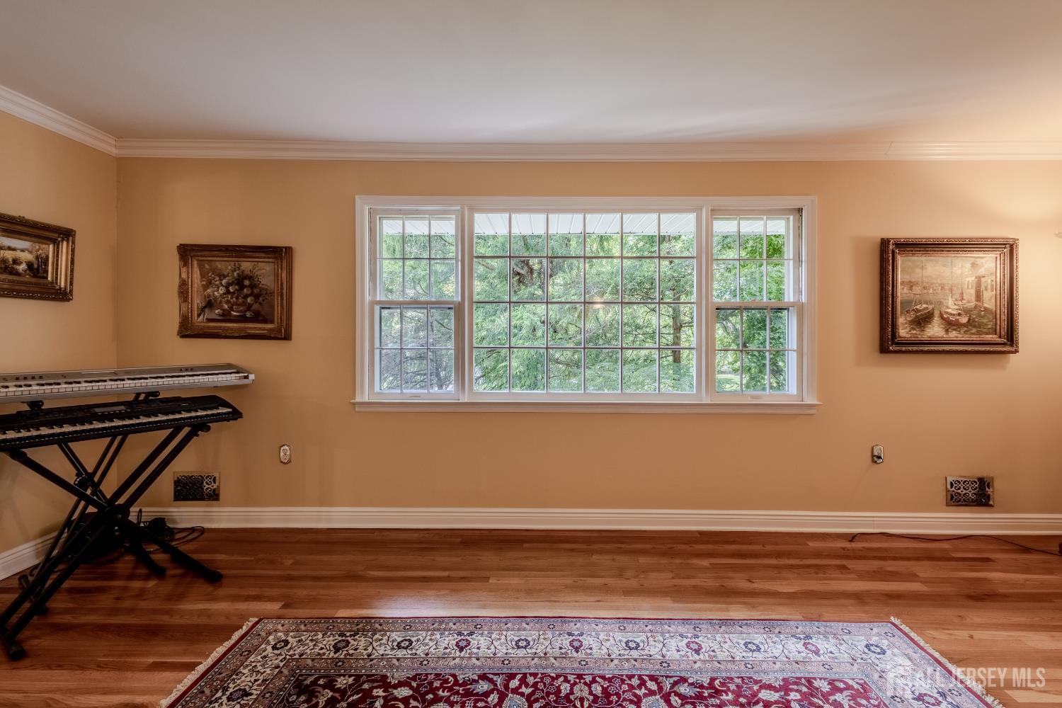 East Brunswick, New Jersey, 08816, United States, 4 Bedrooms Bedrooms, ,4 BathroomsBathrooms,Residential,For Sale,1900919