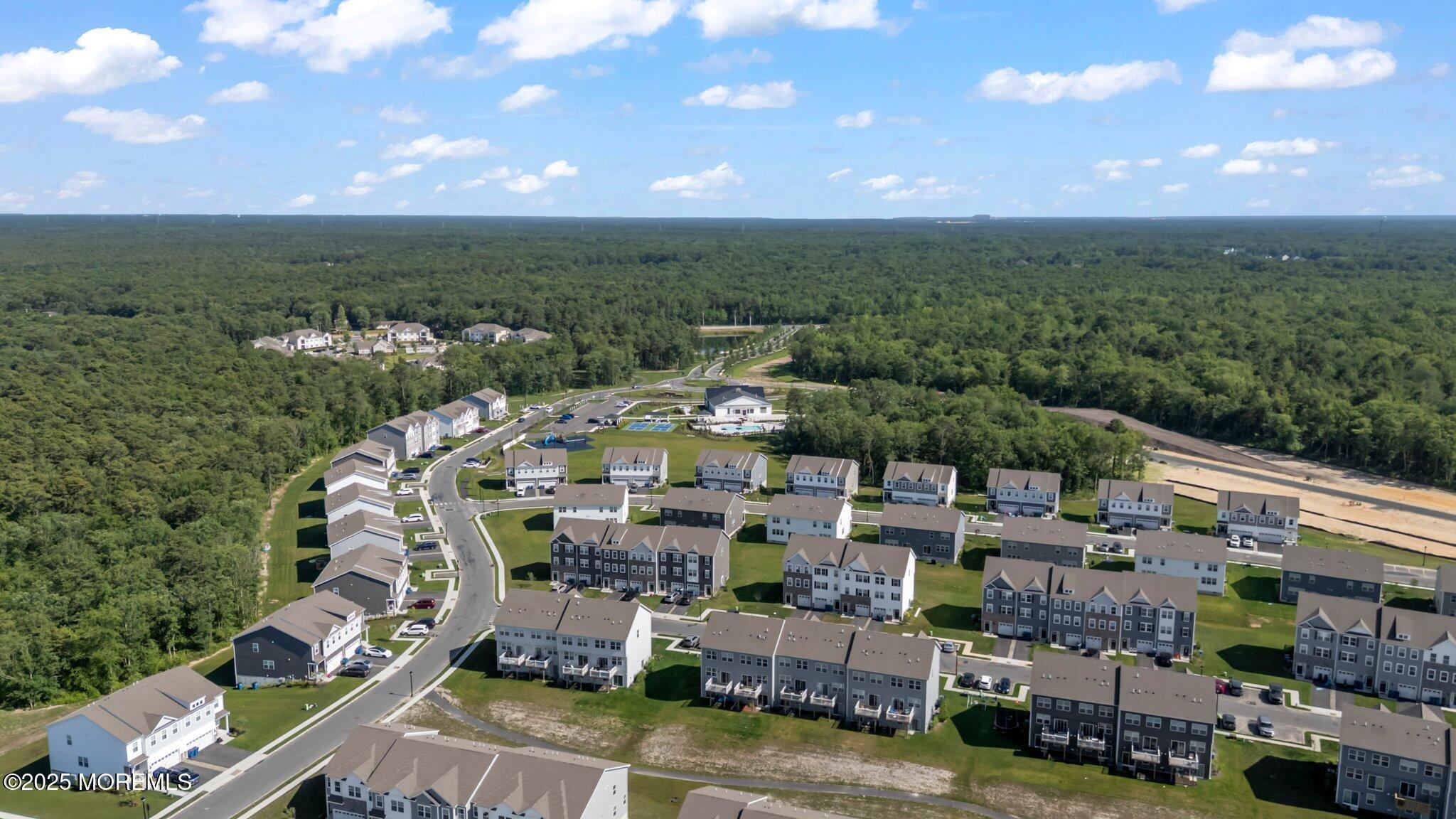 Jackson, New Jersey, 08527, United States, 3 Bedrooms Bedrooms, ,4 BathroomsBathrooms,Residential,For Sale,1979150