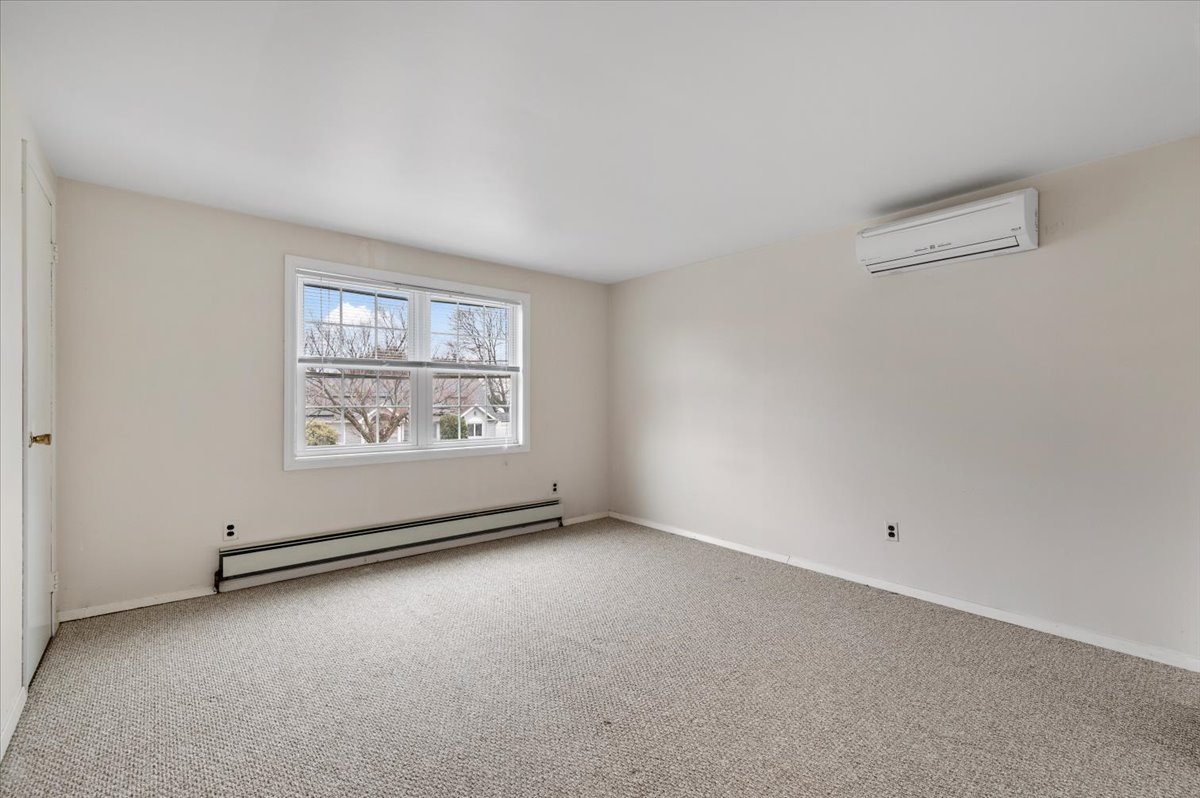 Massapequa, New York, 11758, United States, 5 Bedrooms Bedrooms, ,2 BathroomsBathrooms,Residential,For Sale,1930623