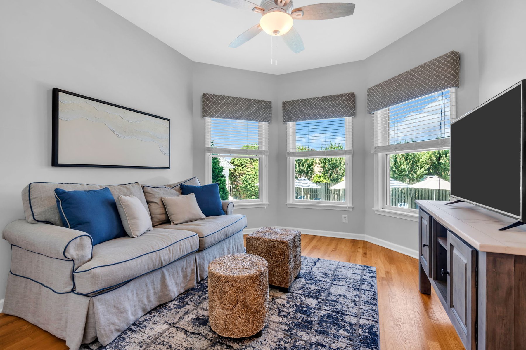  Rare End-Unit Coastal Townhome - 物件實景