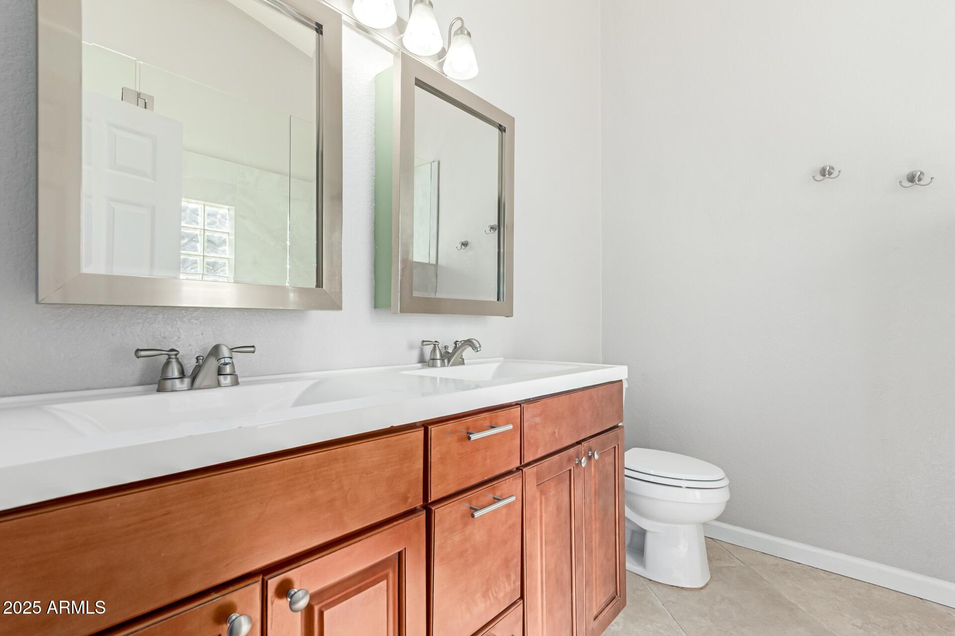 Peoria, Arizona, 85381, United States, 4 Bedrooms Bedrooms, ,3 BathroomsBathrooms,Residential,For Sale,1927845
